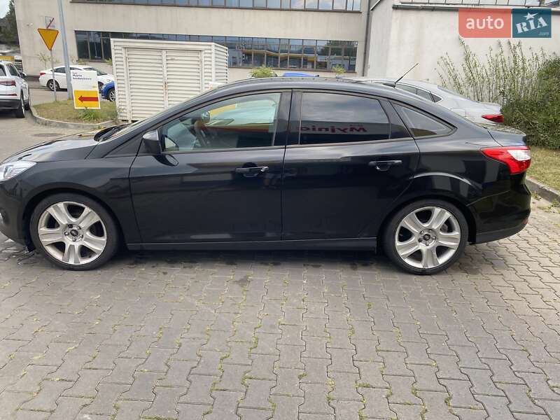 Седан Ford Focus 2012 в Львове