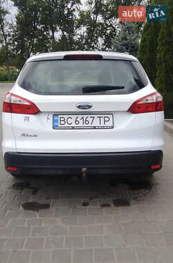 Универсал Ford Focus 2014 в 