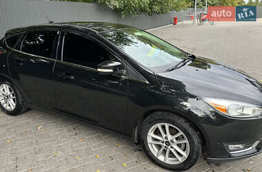 Хэтчбек Ford Focus 2015 в 