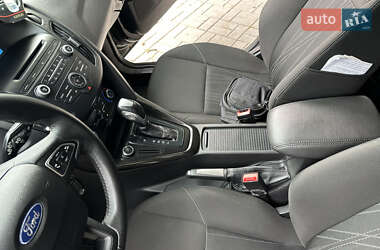 Хэтчбек Ford Focus 2015 в 