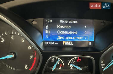 Хэтчбек Ford Focus 2015 в 