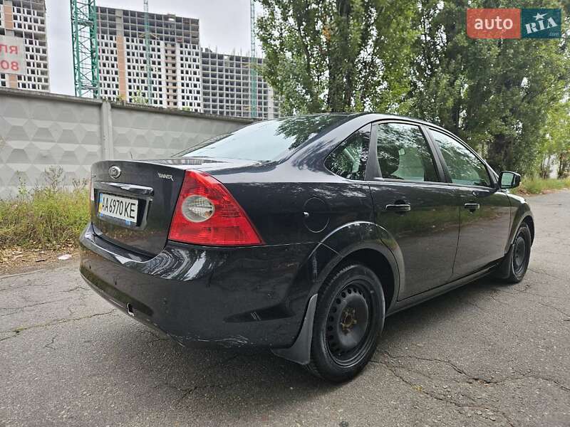 Седан Ford Focus 2010 в Киеве