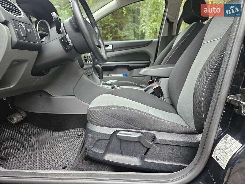 Седан Ford Focus 2010 в Киеве