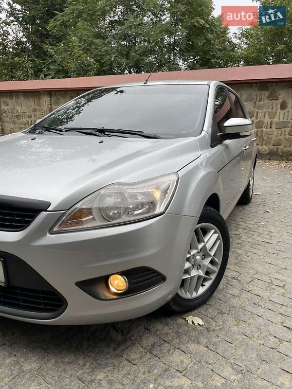 Універсал Ford Focus 2010 в Чернівцях