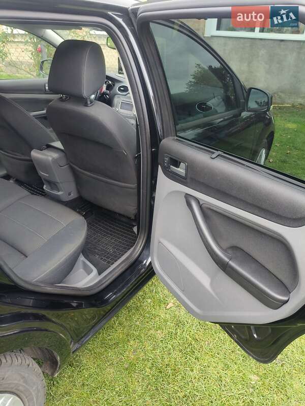 Универсал Ford Focus 2008 в Луцке