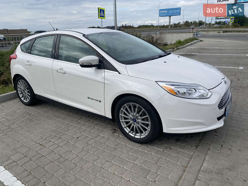 Хэтчбек Ford Focus 2014 в Львове