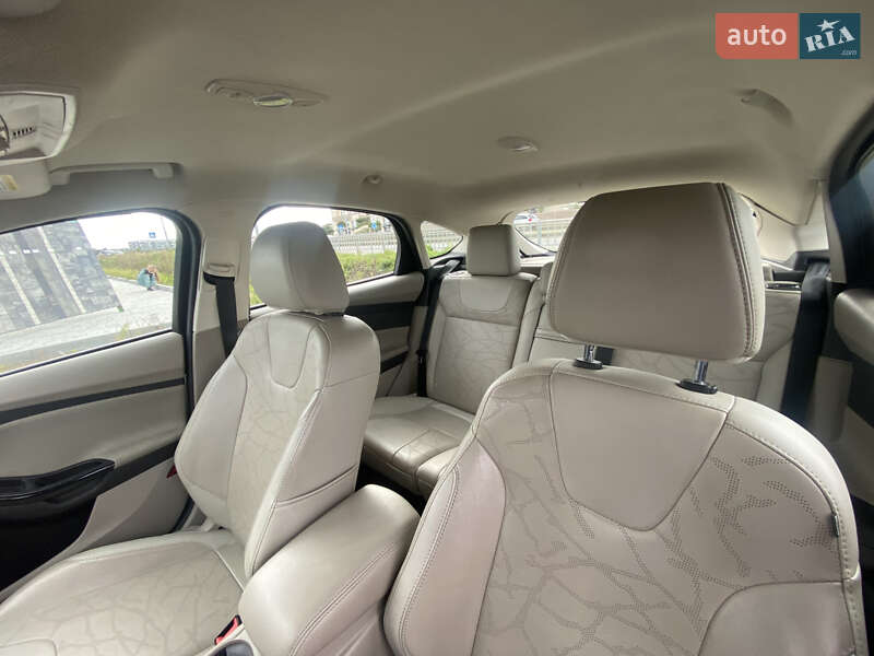 Хэтчбек Ford Focus 2014 в Львове