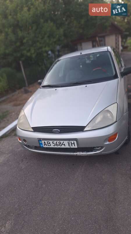 Хэтчбек Ford Focus 2000 в Виннице