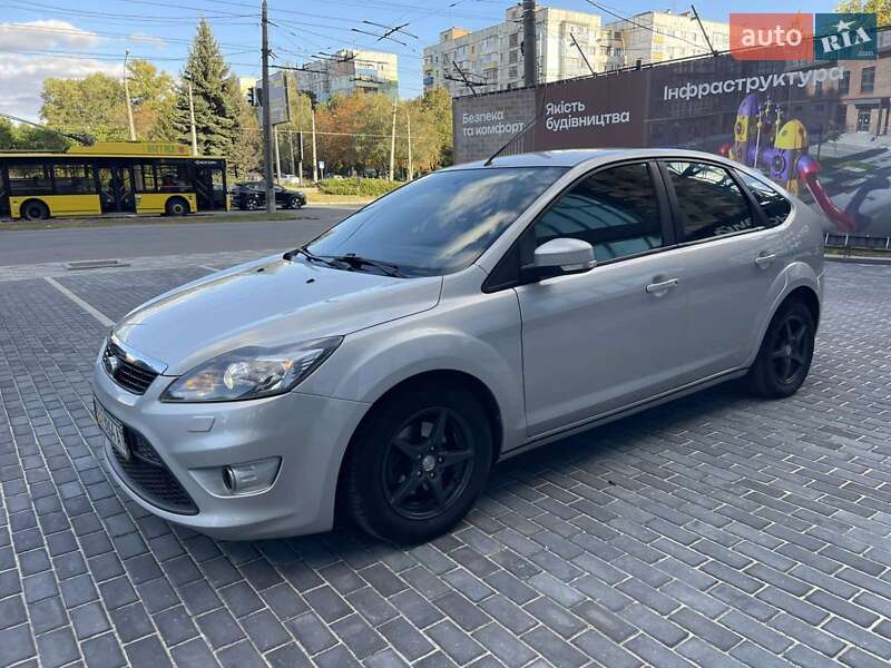 Хэтчбек Ford Focus 2008 в Полтаве