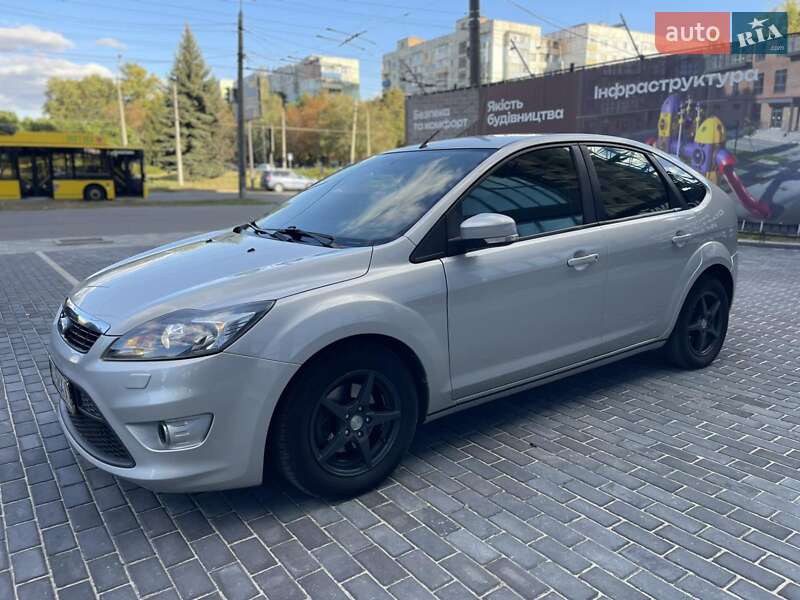 Хэтчбек Ford Focus 2008 в Полтаве