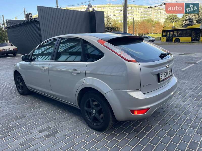 Хэтчбек Ford Focus 2008 в Полтаве