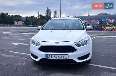 Седан Ford Focus 2016 в Киеве
