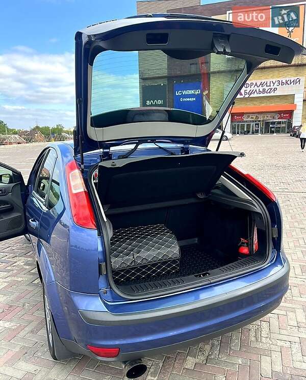 Хэтчбек Ford Focus 2005 в Харькове