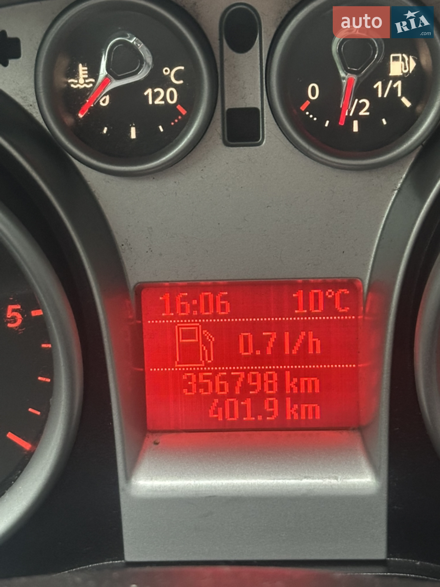 Ford Focus 2010 VIN WF0SXXGCDSAA70196 фото оголошення 9 з 10
