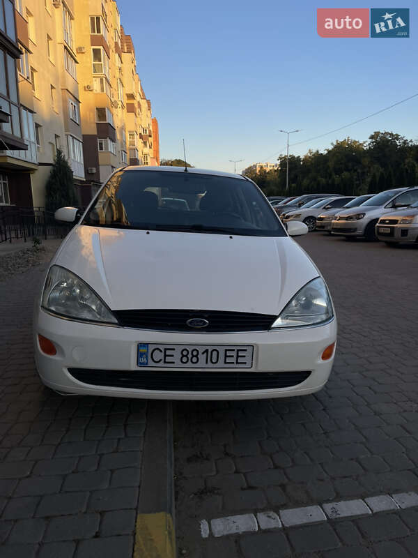 Ford Focus 2000