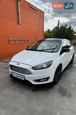 Хэтчбек Ford Focus 2015 в Харькове