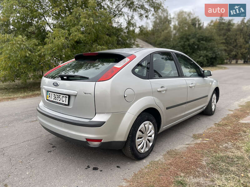 Хетчбек Ford Focus 2006 в Лубнах