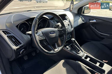 Седан Ford Focus 2016 в 