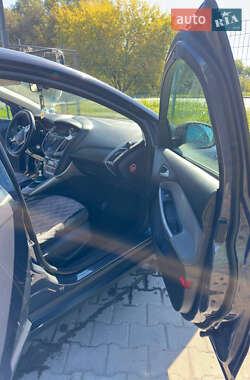 Универсал Ford Focus 2011 в 