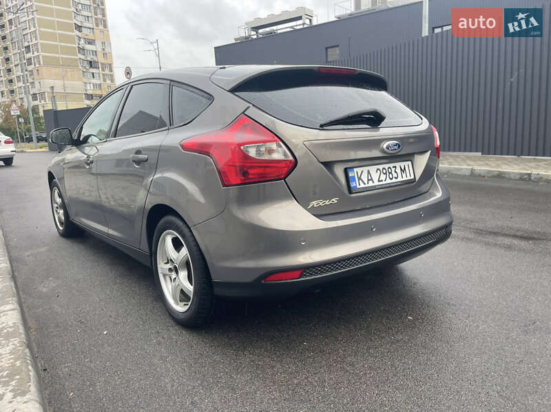 Хэтчбек Ford Focus 2011 в Киеве