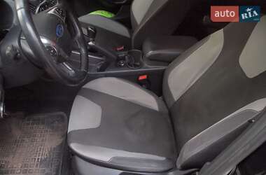 Хэтчбек Ford Focus 2013 в 