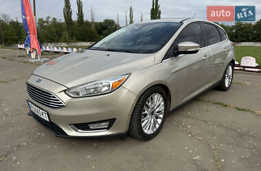 Хэтчбек Ford Focus 2018 в 