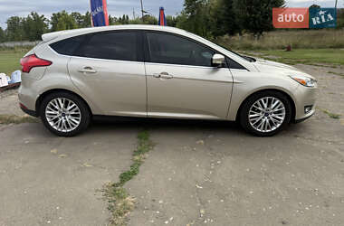 Хэтчбек Ford Focus 2018 в 