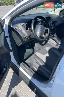 Хэтчбек Ford Focus 2013 в 