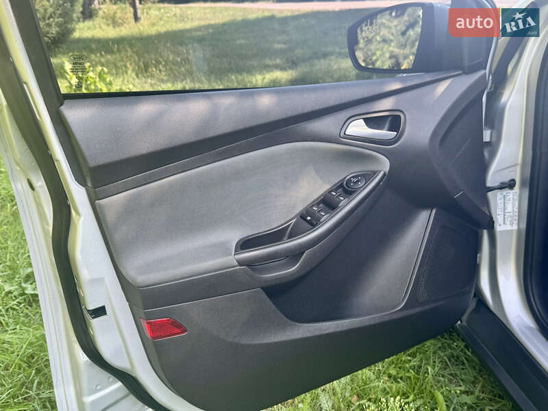 Седан Ford Focus 2014 в Києві