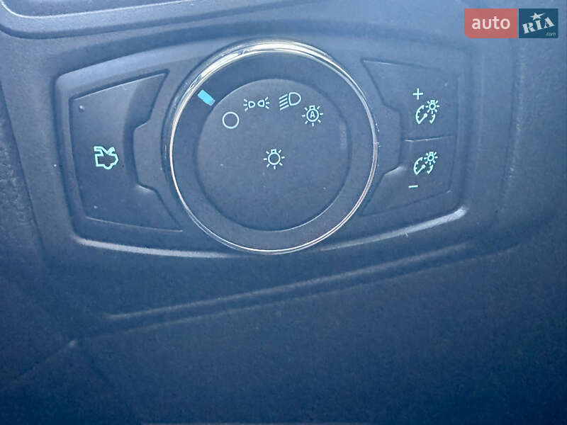 Седан Ford Focus 2014 в Києві