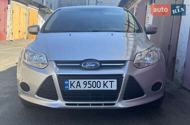 Седан Ford Focus 2014 в  фото 25 Седан Ford Focus 2014 в