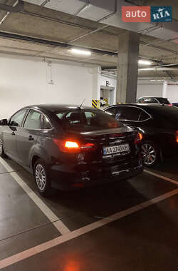 Седан Ford Focus 2018 в 