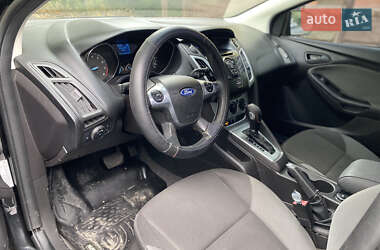 Хетчбек Ford Focus 2011 в 
