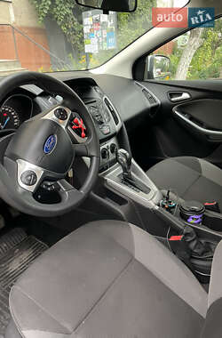 Универсал Ford Focus 2014 в 