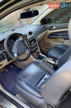 Хетчбек Ford Focus 2005 в Рівному