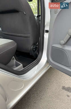 Хэтчбек Ford Focus 2010 в 