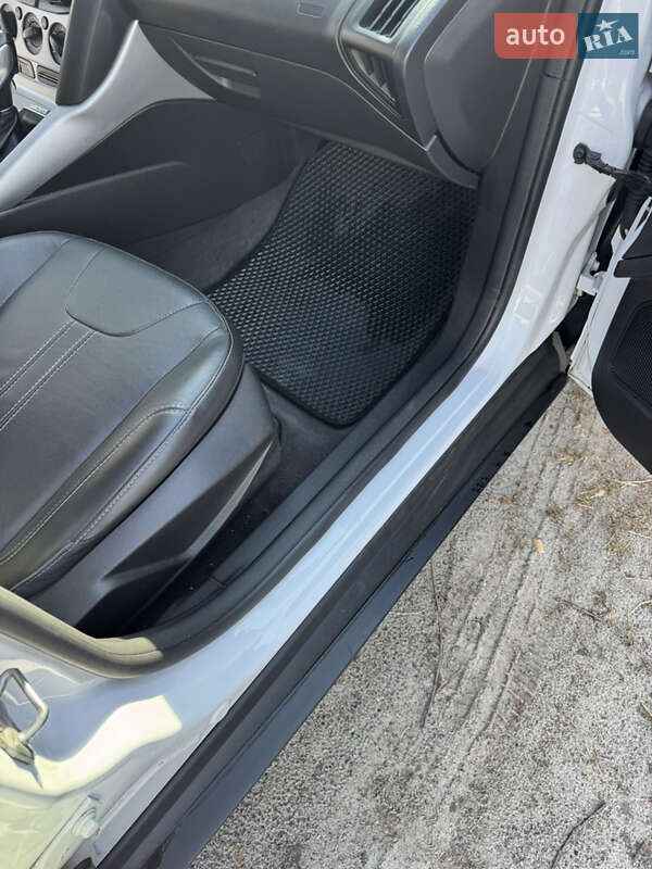 Седан Ford Focus 2013 в Лубнах