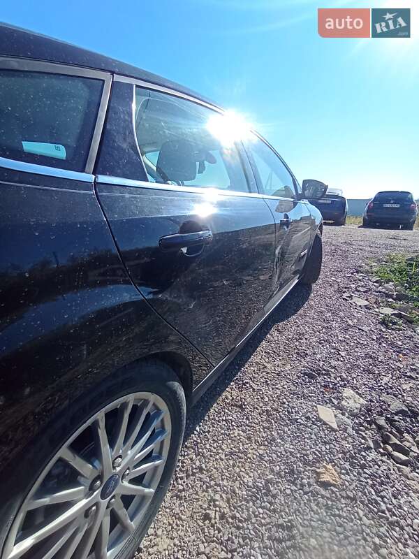 Хетчбек Ford Focus 2012 в Львові