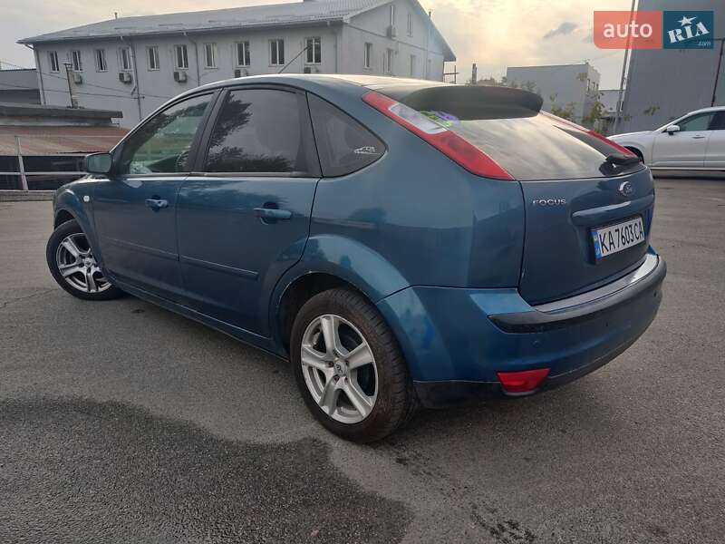 Хэтчбек Ford Focus 2007 в Киеве