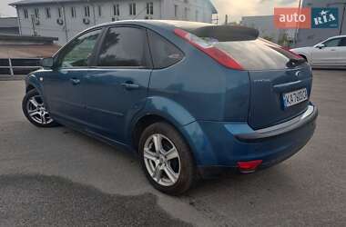 Хэтчбек Ford Focus 2007 в 