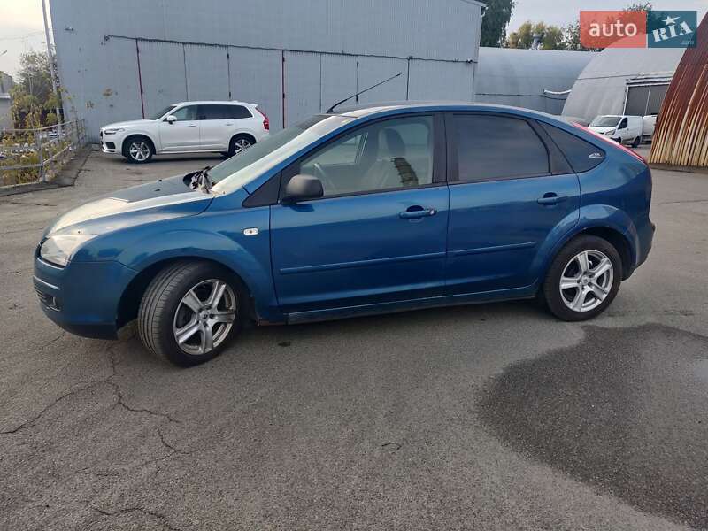 Хэтчбек Ford Focus 2007 в Киеве