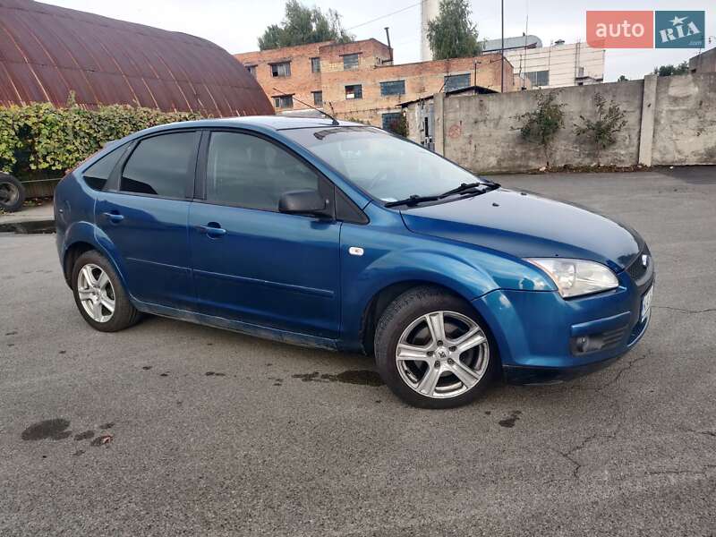 Хэтчбек Ford Focus 2007 в Киеве