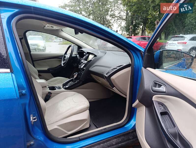 Хэтчбек Ford Focus 2012 в Звягеле