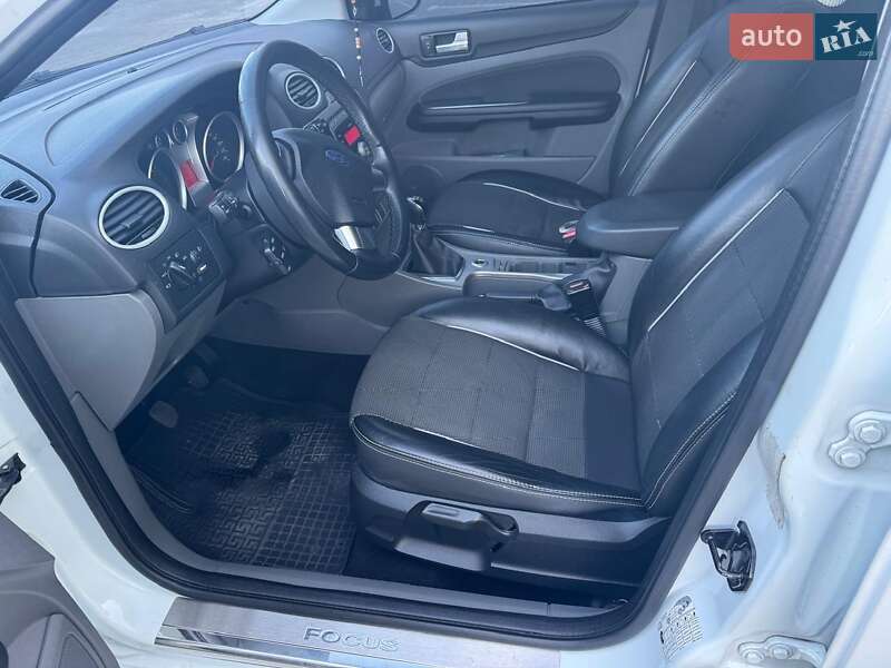Универсал Ford Focus 2010 в Ивано-Франковске