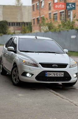 Хэтчбек Ford Focus 2010 в 