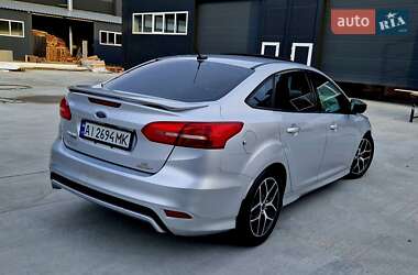 Седан Ford Focus 2015 в 