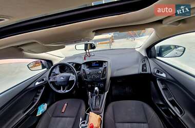 Седан Ford Focus 2015 в 