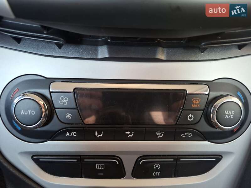 Универсал Ford Focus 2014 в Николаеве фото 28 Универсал Ford Focus 2014 в Николаеве