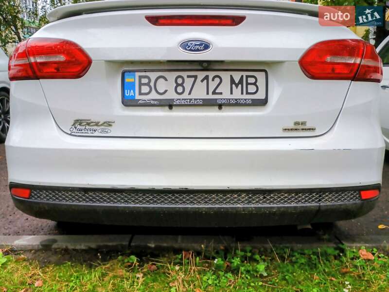 Седан Ford Focus 2015 в Львові