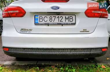 Седан Ford Focus 2015 в 